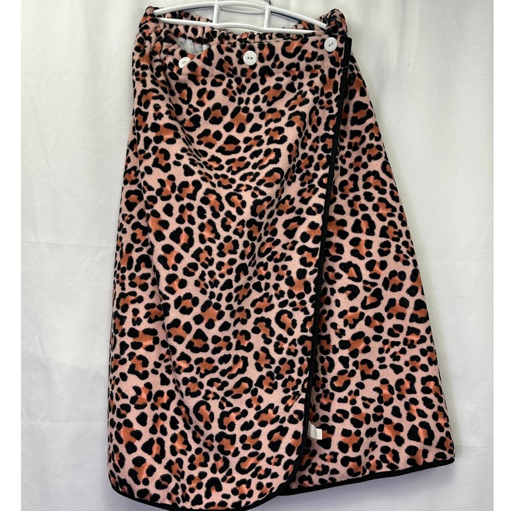 Leopard Print Plush Bath Towel Wrap Button Closure Pink Black Animal Print